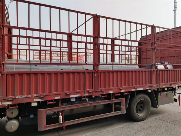 1743669722796464.jpg 輕鋼別墅廠家04.jpg