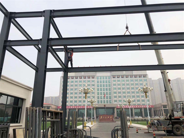 1743990950192267.jpg 鋼結(jié)構(gòu)別墅18.jpg