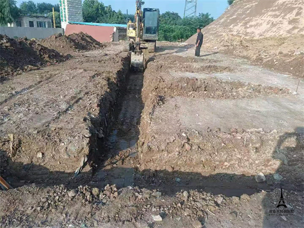 1743990967999541.jpg 鋼結(jié)構(gòu)別墅21.jpg